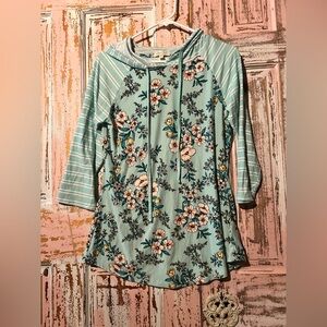 Ultra Flirt Mint Floral Hooded Tunic with Striped Sleeves